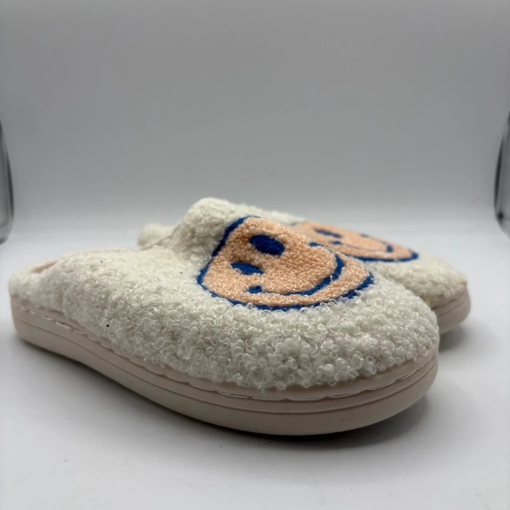 Smiley Face Fuzzy Slippers White Sherpa Boucle House Shoes‎ Retro Y2K Size 28-29